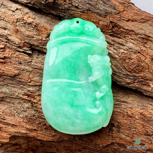 派瑞翡翠 翡翠挂件 糯种 绿色 商品图3
