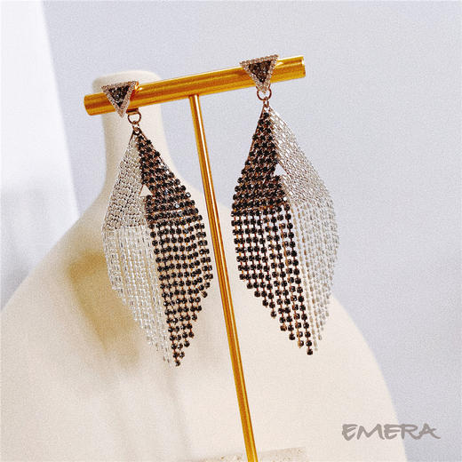 EMERA爱莫若2021夏季新款必入撞色流苏耳环 商品图1