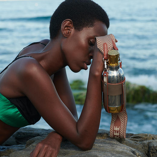 I LOVE FREE加冕2号易烊千玺同款不锈钢保温杯 [福利品] 商品图0