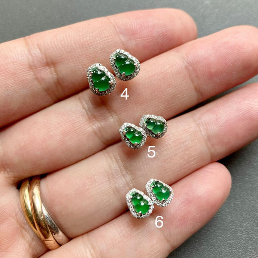 高冰种湖水绿翡翠葫芦耳钉18k白金钻石镶嵌 商品图6