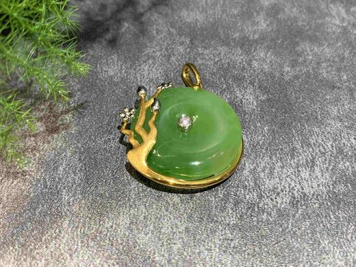 【御珠宫坊•君雅系列】金镶碧玉梅花吊坠 商品图4