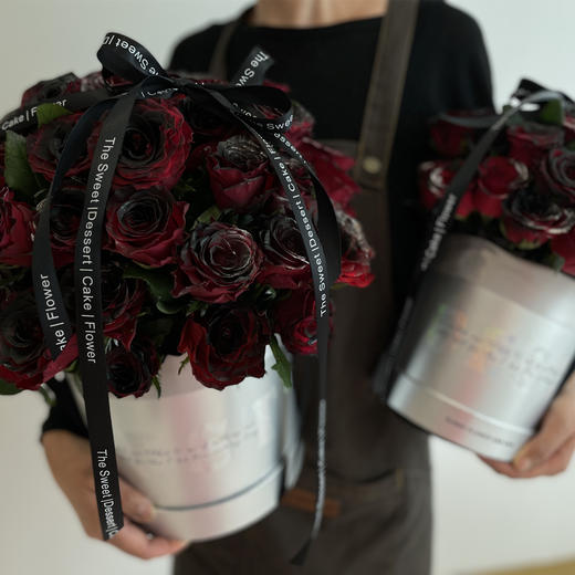 摇滚甜心 暗黑红玫瑰 · 花桶 商品图1