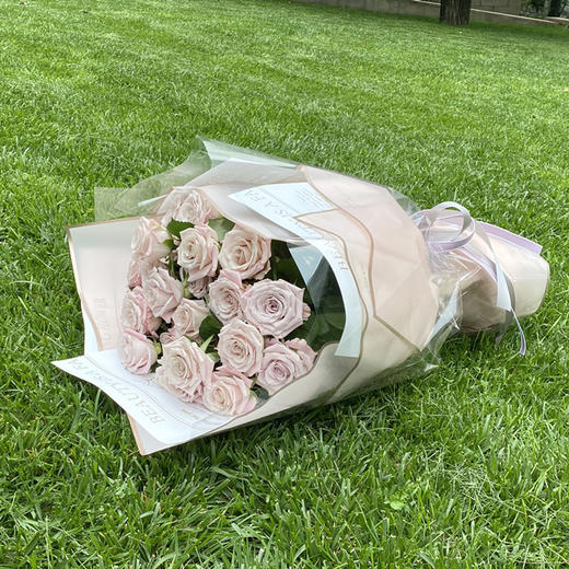 33支曼塔玫瑰 商品图3