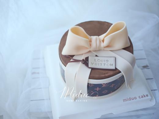 女士款 LV老花 奢侈品 印花 高级 裸色蝴蝶结蛋糕 商品图1