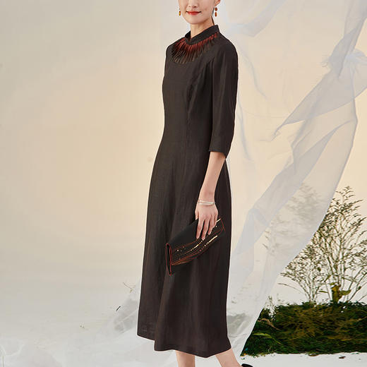 TANGY Collection/天意精品2021年秋冬新品莨绸褶涧香云纱连衣裙 商品图1