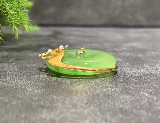 【御珠宫坊•君雅系列】金镶碧玉梅花吊坠 商品图6