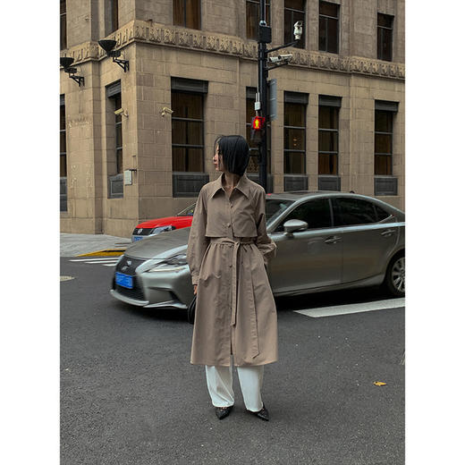 【服饰鞋包】新品气质韩版中长款纯色翻领束腰长袖风衣外套女 商品图3