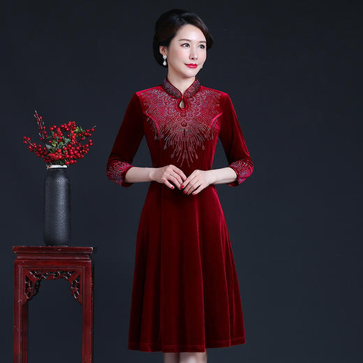 上海旗袍厂JC-JY-211新款金丝绒复古妈妈装旗袍婚礼婚宴旗袍七分袖连衣裙妈妈装秋 商品图0