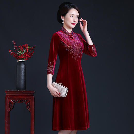 上海旗袍厂JC-JY-211新款金丝绒复古妈妈装旗袍婚礼婚宴旗袍七分袖连衣裙妈妈装秋 商品图3
