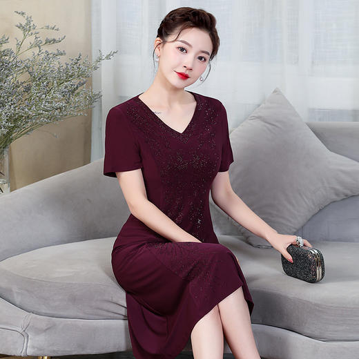 上海旗袍厂ZY-Q5426夏季短袖重工烫钻时尚妈妈装婚宴喜庆大码连衣裙女 商品图3