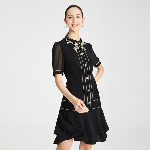 RF8A6斯尔丽瑟俪2021年夏季上新手工钉珠领衬衫式连衣裙 商品图0