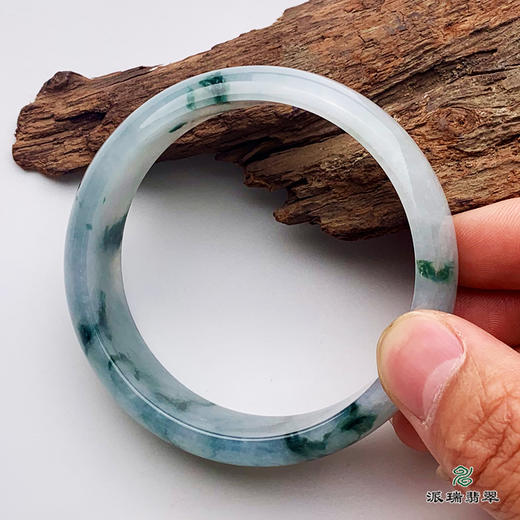 派瑞翡翠 翡翠手镯 糯种 飘花 商品图3