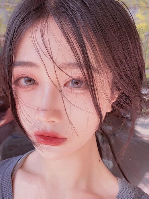 【小红书推荐款】 新生灰，年抛/直径14.2，168/一副，最高度数有1000 商品图5