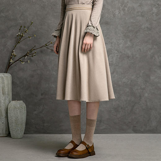 famecoco范可儿秋季显瘦花边半身裙女纯色中长款a字半裙DAB6HA003 商品图1