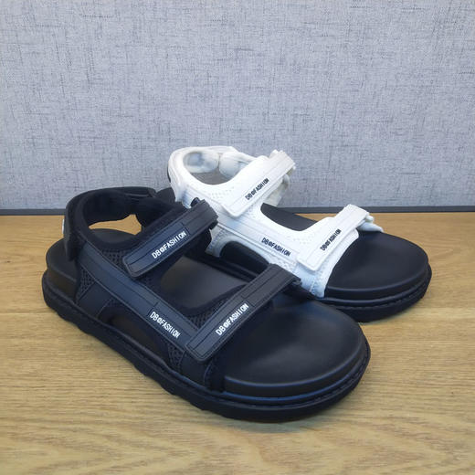 2021夏季新款豪行女鞋21241038时尚平底舒适休闲青年露趾凉鞋正品 商品图0