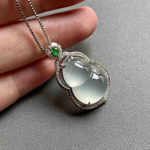 玻璃种厚庄翡翠葫芦18k白金钻石沙弗莱石镶嵌 商品图9