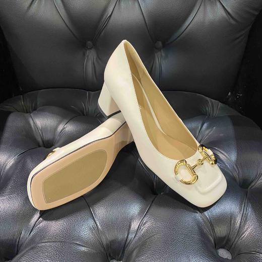 LFGJ 12702  马衔扣方头粗跟气质高跟通勤舒适 商品图4