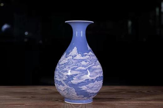 蓝釉堆白渔翁垂钓玉壶春瓶 商品图0