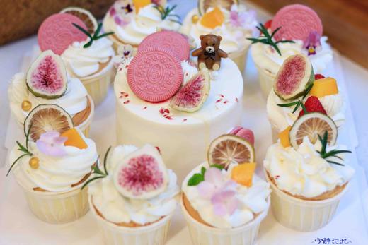 四寸奶油蛋糕➕十个奶油纸杯蛋糕 下单前请仔细阅读商品详情 商品图1