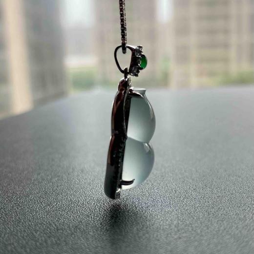 玻璃种厚庄翡翠葫芦18k白金钻石沙弗莱石镶嵌 商品图11