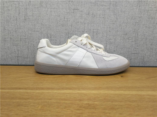 2021豪行春季新款单鞋21178135专柜正品板鞋时尚休闲平跟女鞋 商品图2