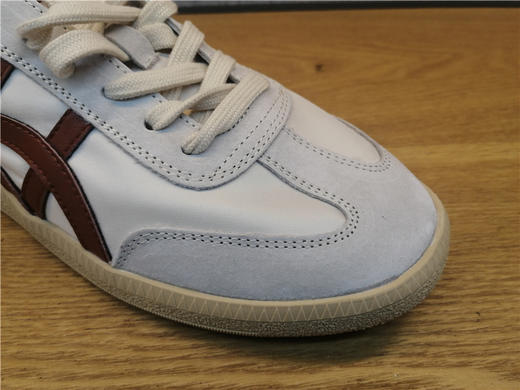 2021豪行春季新款21178133真皮时尚休闲平跟女鞋单鞋专柜正品 商品图3