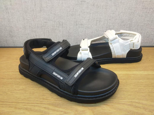 2021夏季新款豪行女鞋21241038时尚平底舒适休闲青年露趾凉鞋正品 商品图2