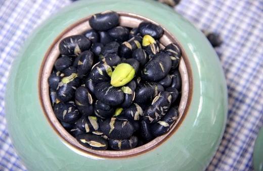 【乐购】菩提树香酥黑豆原味即食零食熟豆子绿芯干炒黑豆 商品图1