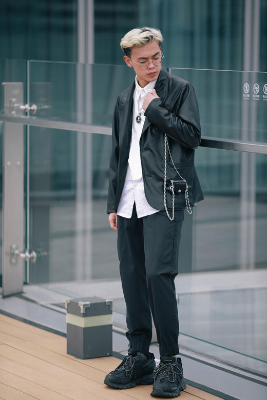 S13905118链条设计感PU西服 商品图0