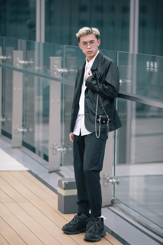 S13905118链条设计感PU西服 商品图4