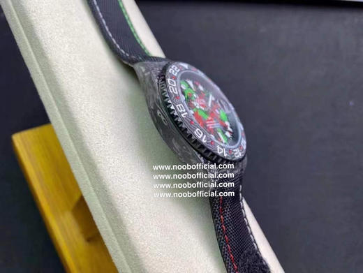 NOOB新品 匠心合一 追梦不止碳纤维定制版，腕表佩戴轻便，外表坚硬，每一只腕表都拥有的碳纤花纹。 【表壳】腕表尺寸40X12.4吻合原装。NOOB匠心铸造碳纤维劳力士的独特风采 商品图2