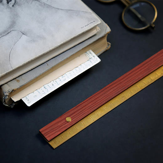 南周文创-阅读时光礼盒 （签字笔+牛皮笔套+镇纸+尺子套装） 商品图4
