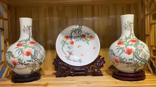 彭小清：全手工制作仿古粉彩九桃天球瓶 商品图0