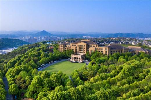 799元抢【新昌尊蓝山居】园景大床房/双床房1间2晚套餐 商品图0