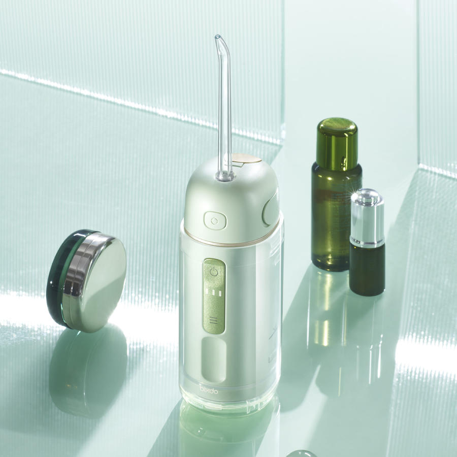 倍至胶囊冲牙器|掌心大小|3档洁齿模式|喷头可收纳|随身便携随时用