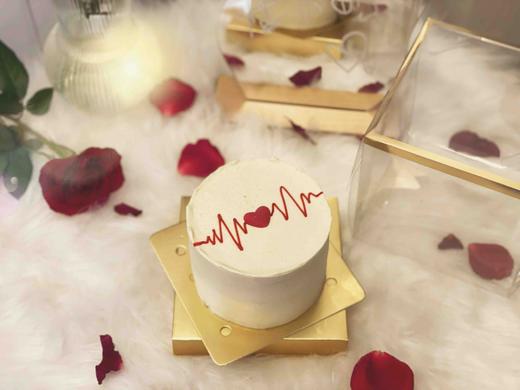 特价福利心动：七夕同款5寸加高蛋糕，经典草莓夹心，二人甜蜜分享五寸 商品图6