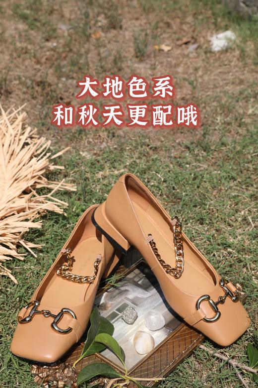 【断码特惠不退换】法式低跟方头链条皮鞋-甄选头层胎牛皮  内里鞋垫绵羊皮 柔软贴脚 含蓄方头 尽显温婉 精致马蹄扣 时髦百搭 黑棕两色 优雅秋日随心选 商品图9