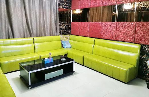 贵阳慢姑娘草莓山庄轰趴别墅 商品图1