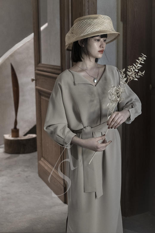 Kreuzzz 原色金丝草caryn中檐草帽 商品图0