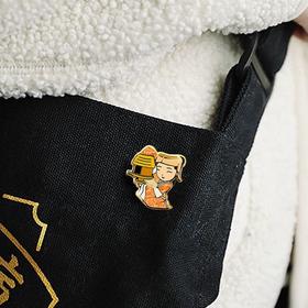 河北博物院长信宫灯金属徽章