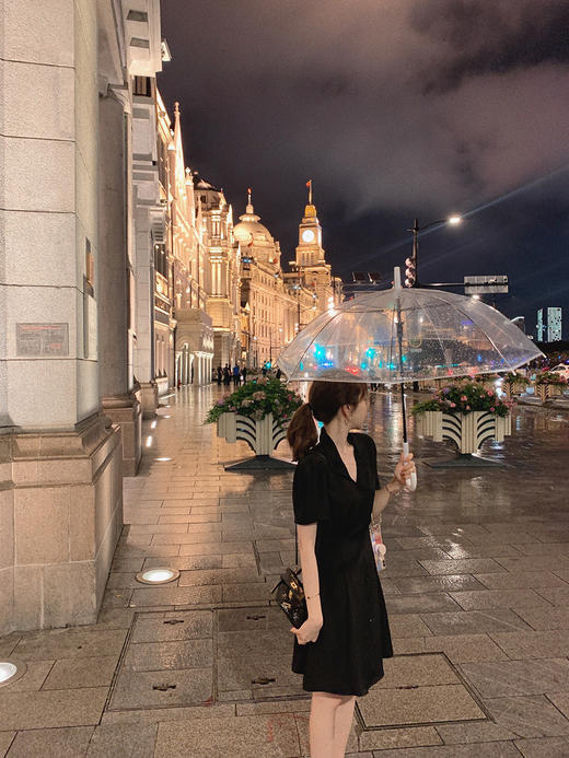 【特价断码 不退不换】【金蘑菇菇 荣宅女孩真丝裙】 简约日常v领修身连衣裙 商品图2