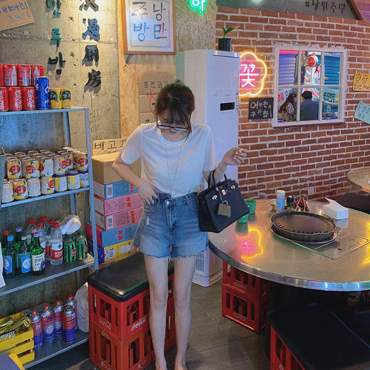 【金蘑菇菇 soho纽约小短裤】时髦显腿长高腰牛仔短裤热裤潮 商品图0
