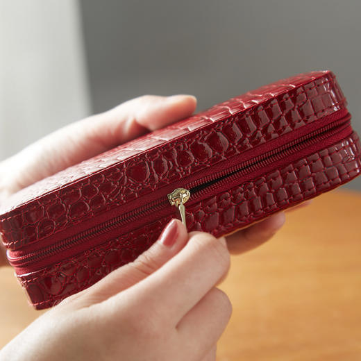 【专柜多样屋】-鳄鱼纹携带首饰盒/红/T 商品图4