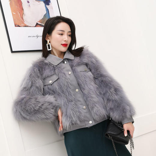【服饰鞋包】女新款真毛海宁狐狸貉子皮草外套短款机车服网红同款年轻韩 商品图4