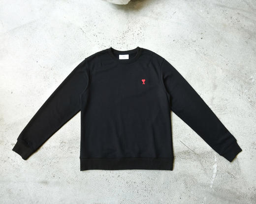 2色经典色入  A.M.1 红爱心刺绣卫衣 WY502 商品图3