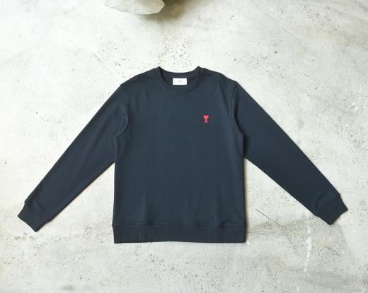 2色经典色入  A.M.1 红爱心刺绣卫衣 WY502 商品图4