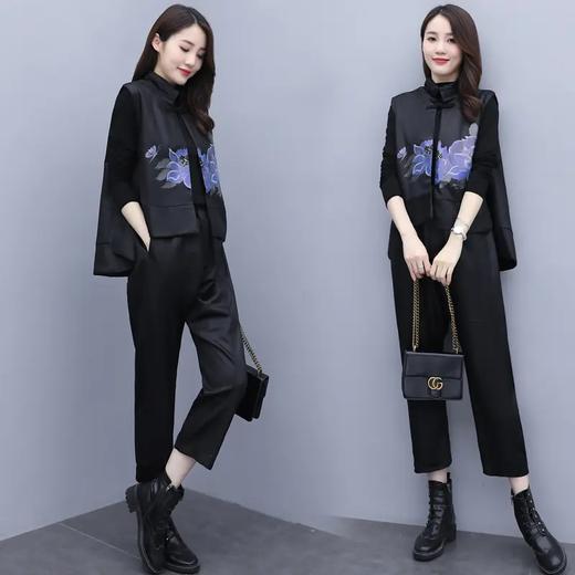 YZC751-1 2021春秋装新款时尚休闲盘扣印花三件套套装 商品图3