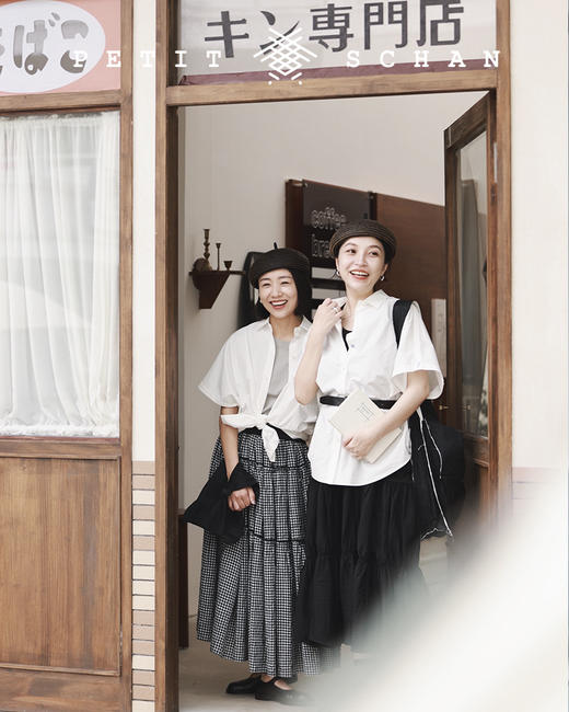 PETIT SCHAN小闪 CLO#044 Les Choristes 放牛班的春天 水果酵素工艺纸感廓形基础款衬衫 商品图2