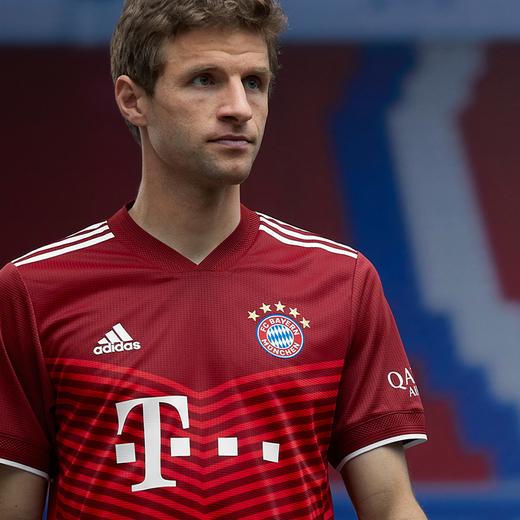 ADIDAS/阿迪达斯21-22赛季拜仁主场球迷版足球服男GM5313 商品图1