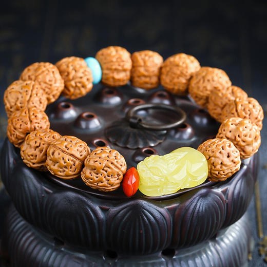 六鑫珠宝 尼泊尔五瓣爆肉双龙纹大金刚菩提手串 金刚菩提+绿松石+蜜蜡+南红 13-14mm 商品图1